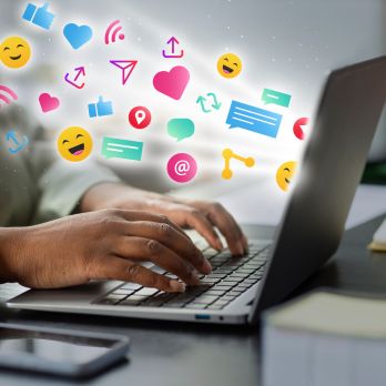 Social Media Marketing Agency in Dubai – Oracuz