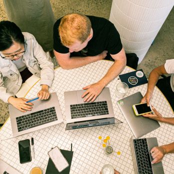 Digital Marketing Agency in Al Qiyadah - Oracuz Team at Work
